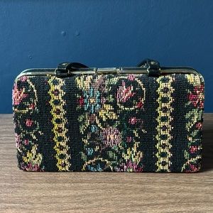 VINTAGE clip top purse